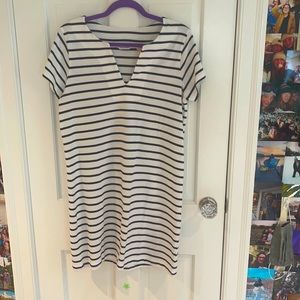 Vineyard vines dress